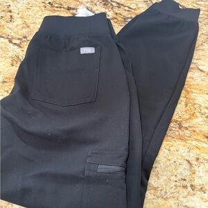 Figs Women's Black Cargo Pants